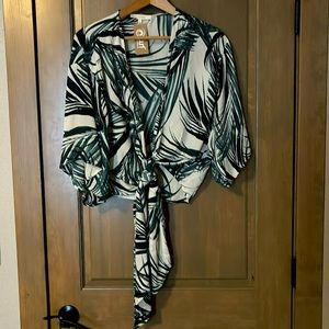 RipCurl Olivaceous Tie Front Blouse - Size M